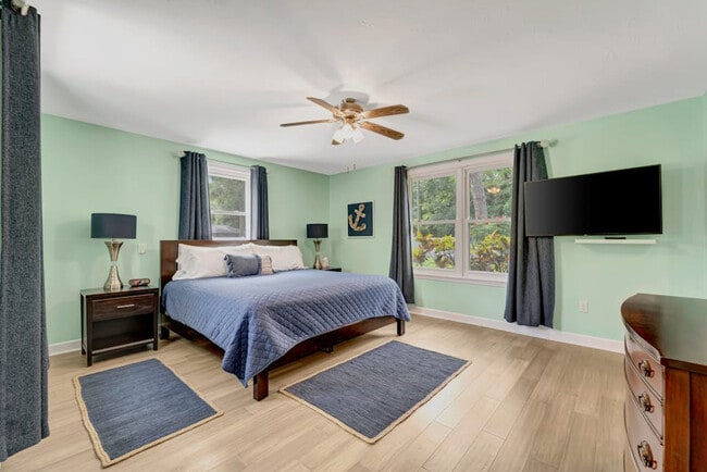 Photo - 1418 29th St W Unit SI ID1591398P
