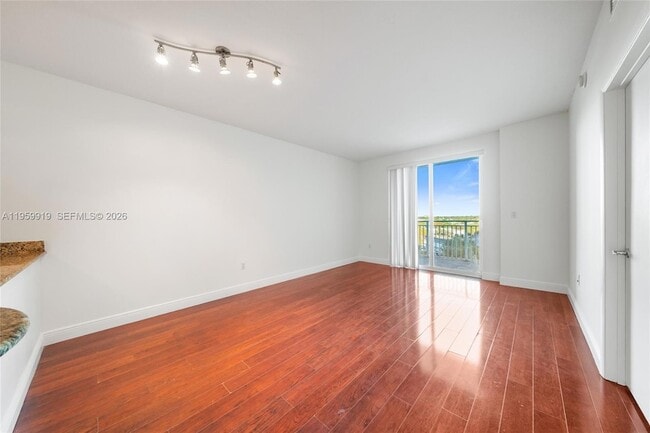 Photo - 7280 SW 90th St Unit 605