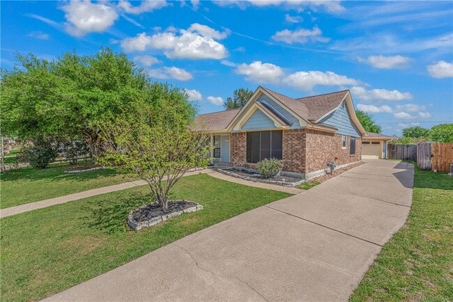 Photo - 1806 Rosebud Ct