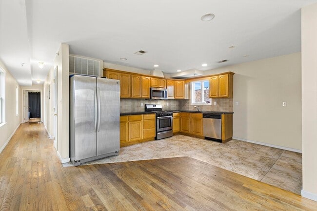 Photo - 304 49th St Unit 3
