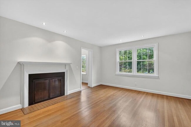 Photo - 4325 47th St NW