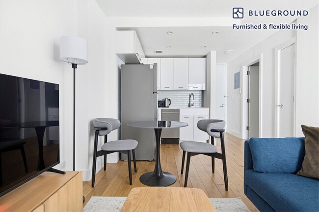 Photo - 230 E 44th St Unit FL4-ID2068