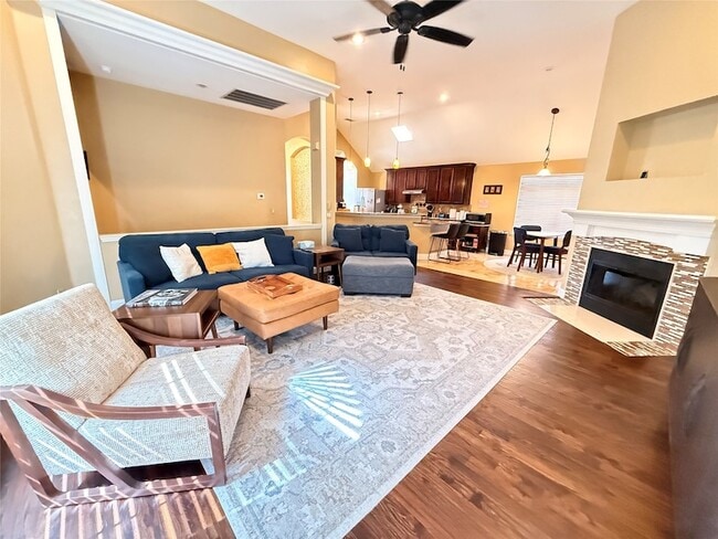 Photo - 4313 Creekstone Dr