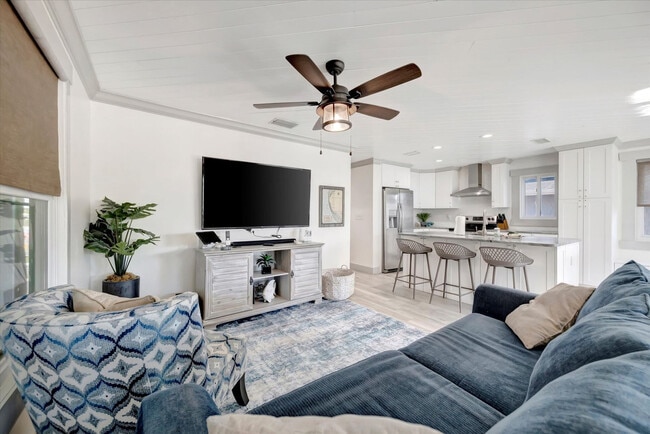 Building Photo - 18720 Gulf Blvd Unit ID1406269P