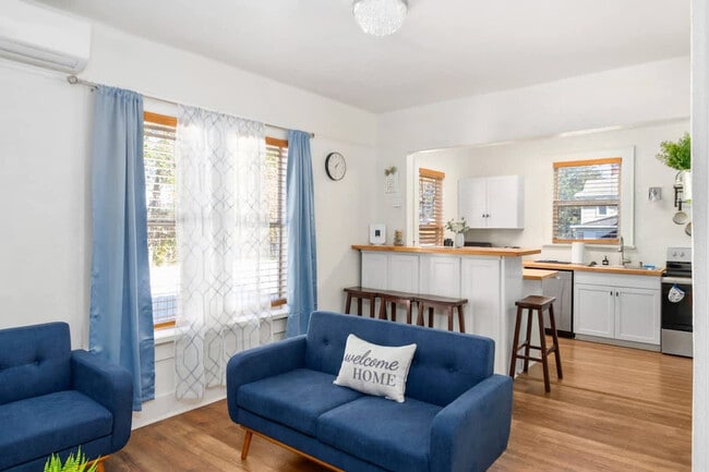 Building Photo - 728 Johnson Ave Unit ID1234479P