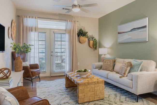 Photo - Hawthorne at Leland