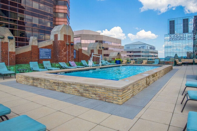 Photo - 10 Light St Unit ID1024636P