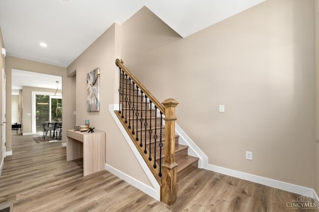 Photo - 5312 Dora St