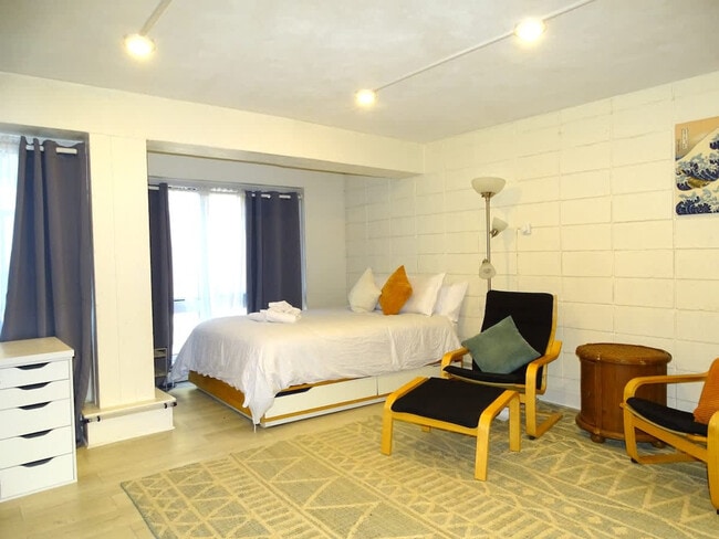 Photo - 4 Trowbridge Pl Unit SI FL3-ID1593868P