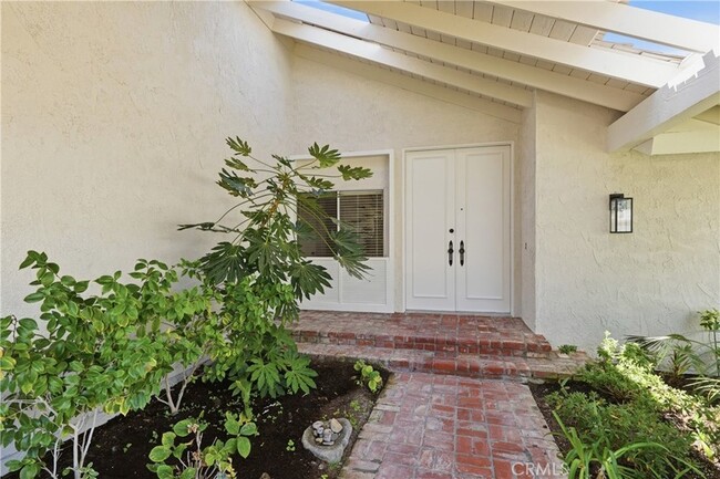 Photo - 2215 Port Lerwick Pl