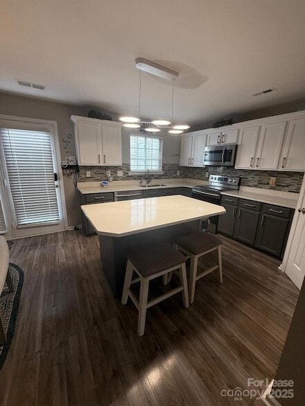 Photo - 18506 Oakhurst Blvd