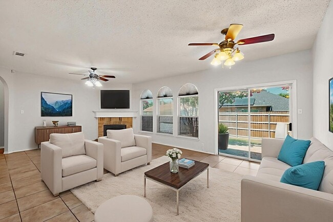 Photo - 165 Hirth Dr