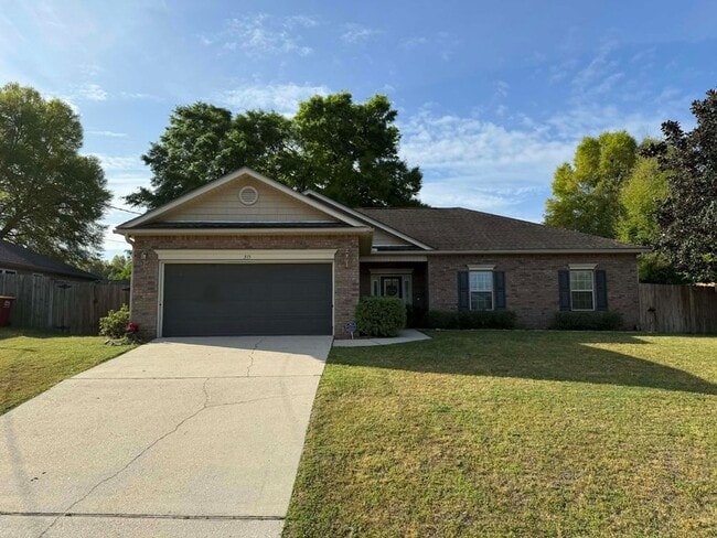 Building Photo - 315 Egan Dr