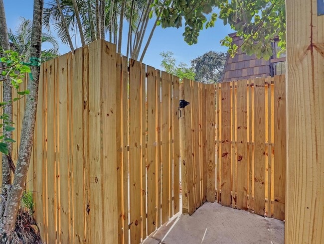 Photo - 4095 Palm Bay Cir