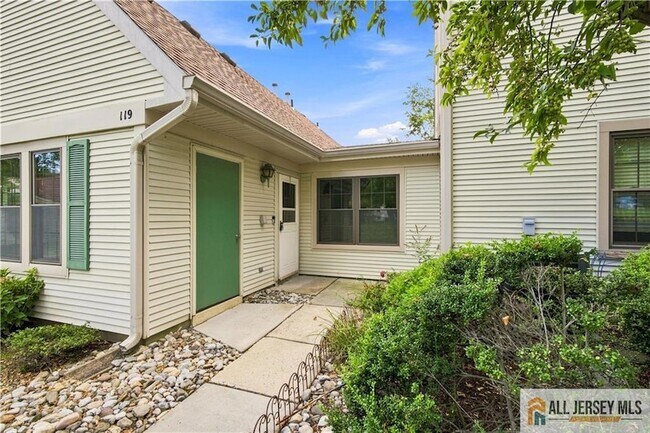 Photo - 119 Griggs Pl