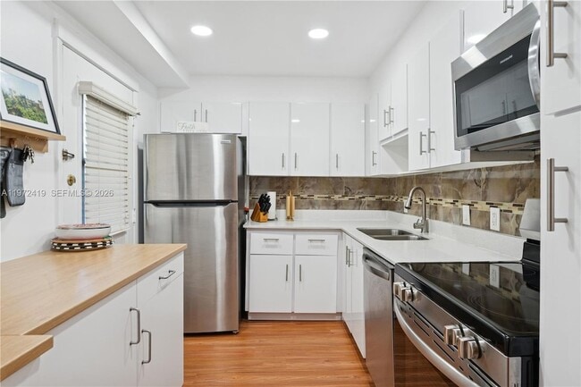 Photo - 3101 N Country Club Dr Unit 102