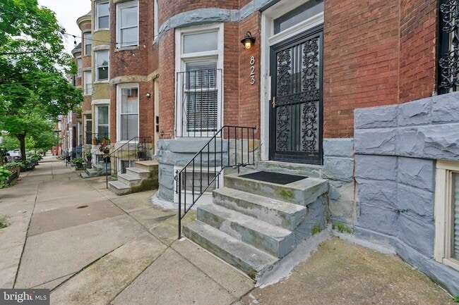 Photo - 823 Newington Ave Unit 1