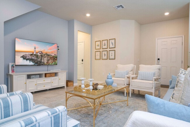 Building Photo - 3332 Lilac Wy Unit ID1280874P