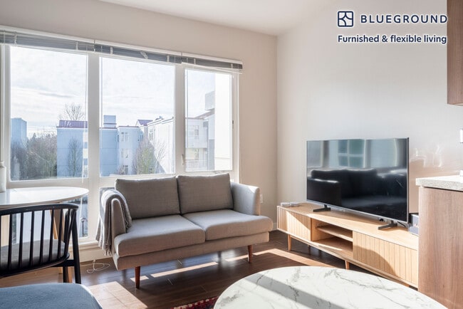 Building Photo - 10333 Main St Unit SI FL4-ID837