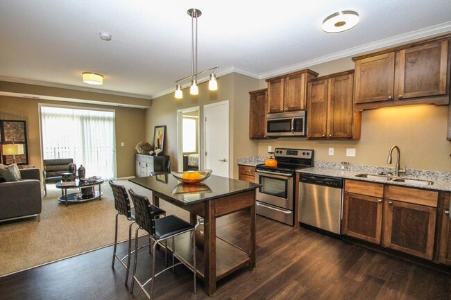 Building Photo - The Flats at Cedar Grove