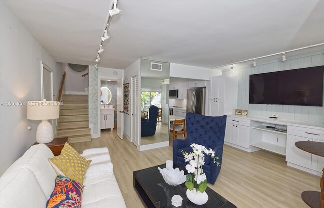 Photo - 5838 SW 74th Terrace Unit 317