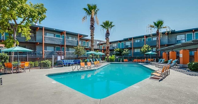 Building Photo - The Venue on Camelback Apartments