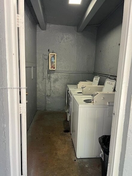 Photo - 4732 SW 33rd Ave Unit 207