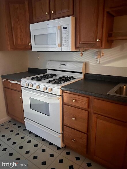 Photo - 329 Shawmont Ave Unit 1E6-329 F