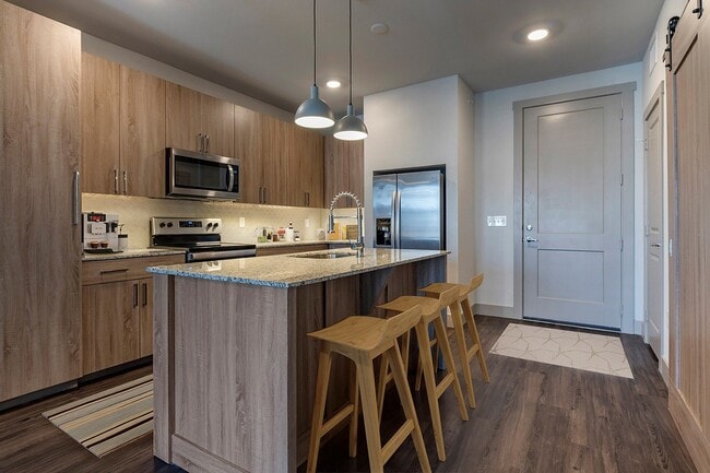 Photo - The Cosmopolitan Apartments