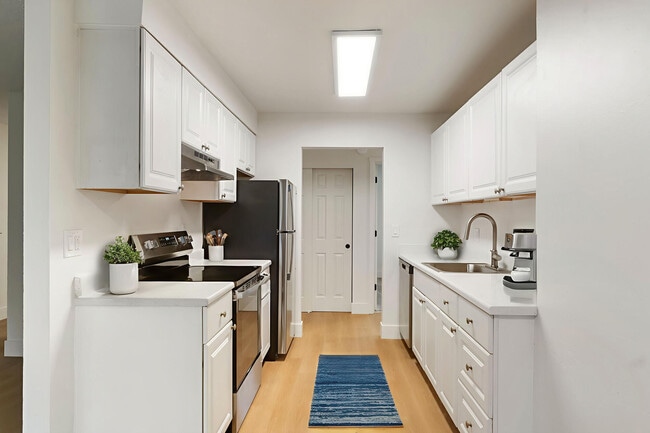 Photo - Firwood Station