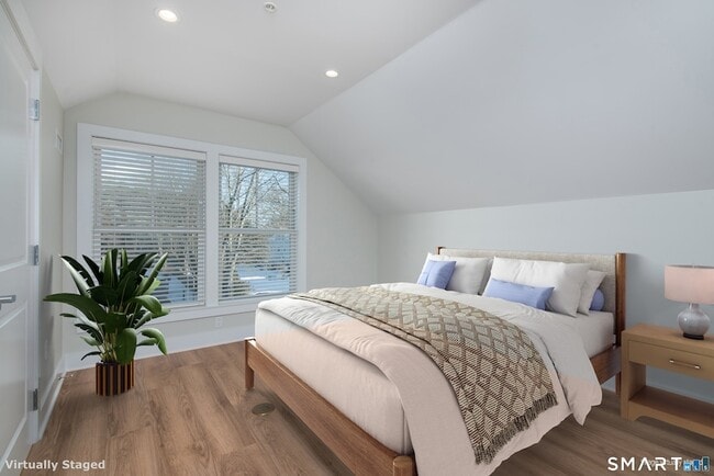 Photo - 82 Wall St Unit 300