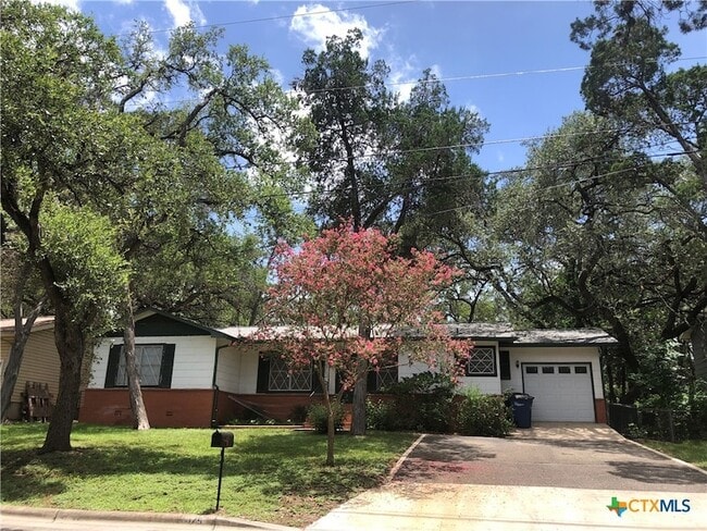 Building Photo - 1175 Canyon Dr