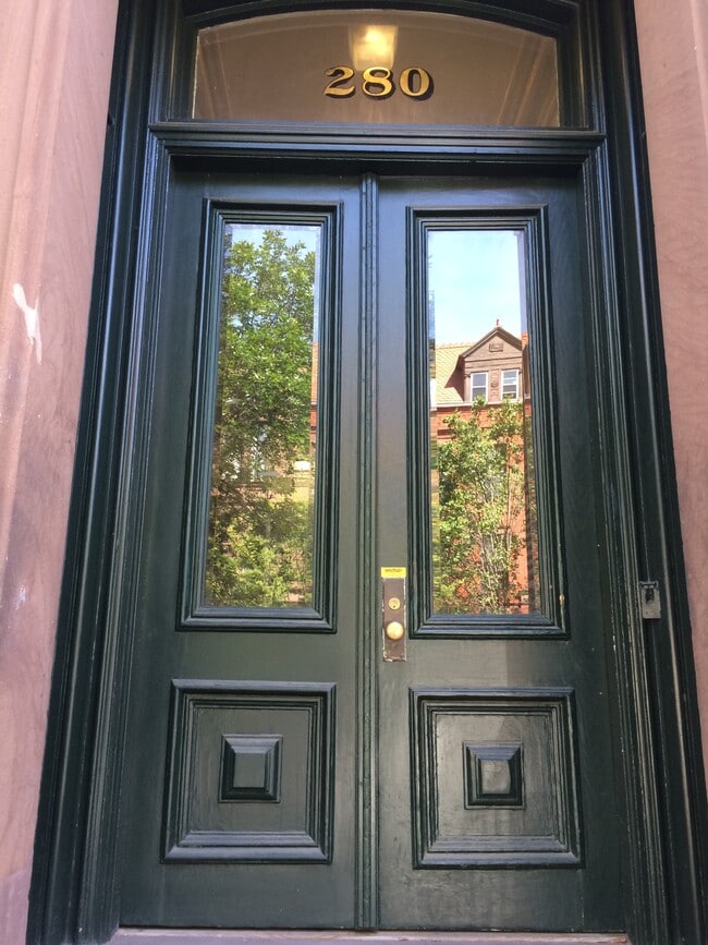 Photo - 287 State St