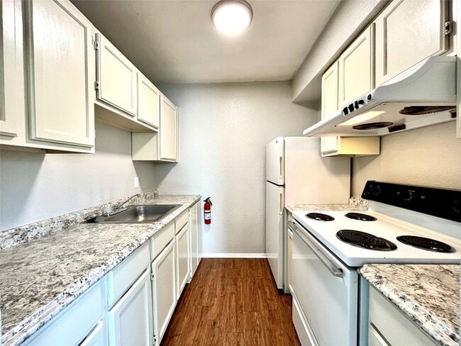 Photo - 701 W Sycamore St Unit 209