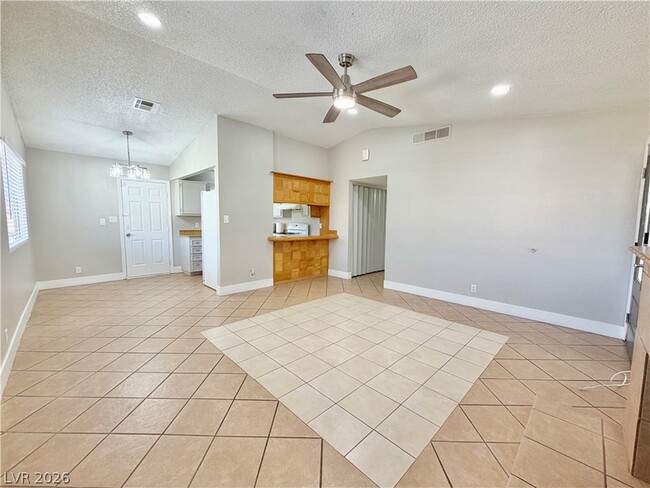 Building Photo - 6144 Rosalita Ave