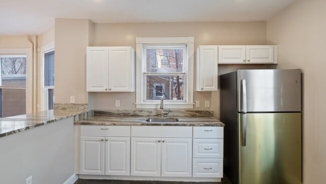 Photo - 32 Robinson St Unit 1
