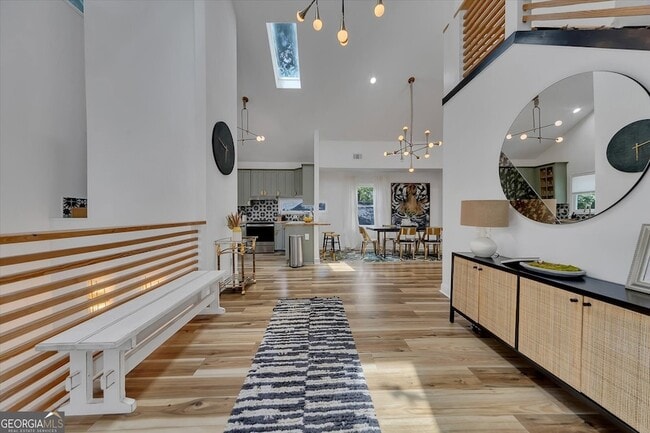 Photo - 937 Austin Ave NE Unit B - UPPER