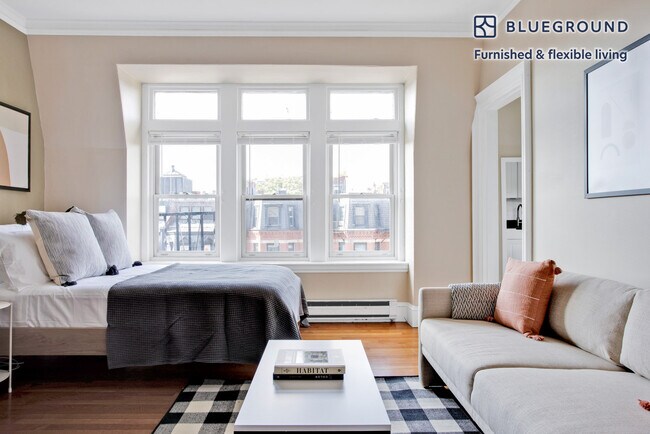 Photo - 232 Newbury St Unit FL4-ID754