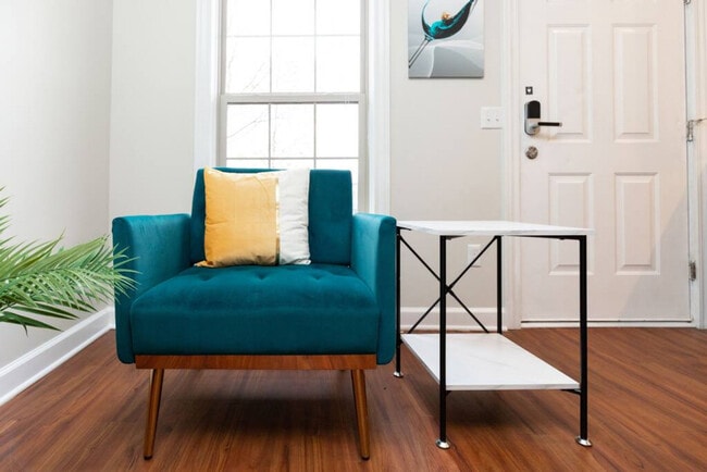 Photo - 692 E Ferry St Unit ID1228593P