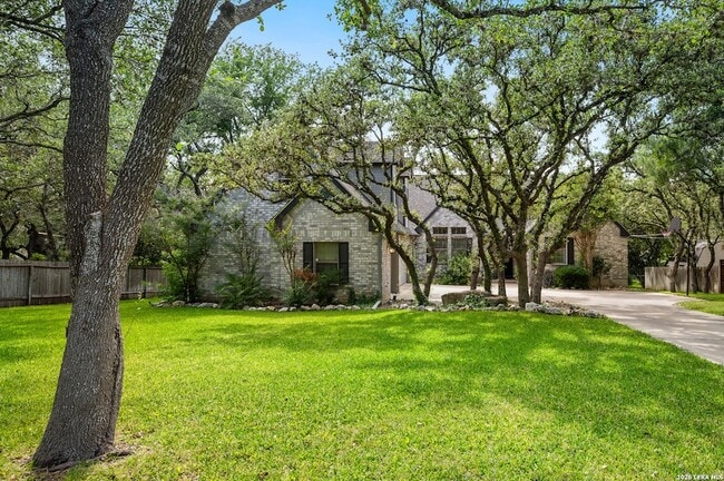 Photo - 109 Trailcrest St