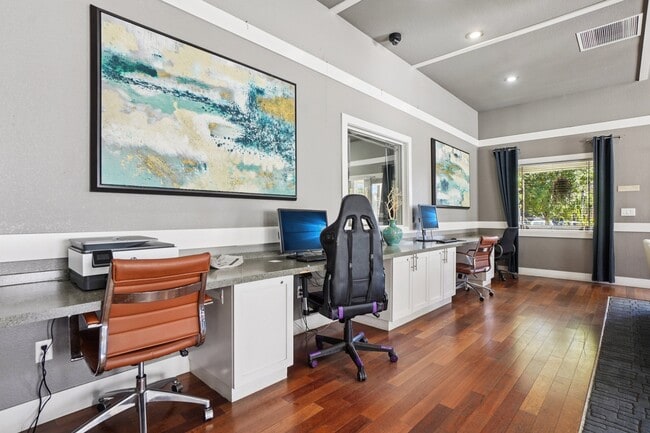 Photo - Deer Crest Apartments