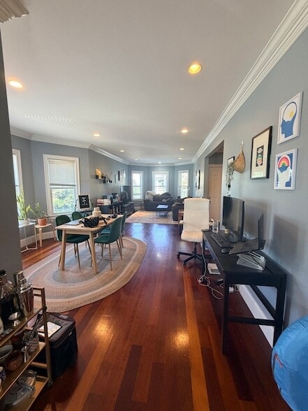 Building Photo - 29 Rosemont St Unit 1