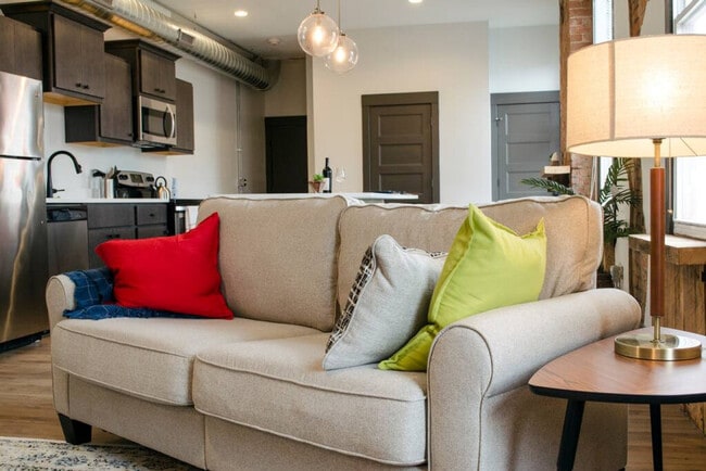 Photo - 1423 Pleasant St Unit ID1056037P