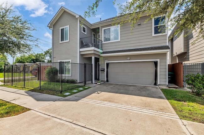 Photo - 5021 Nichols St