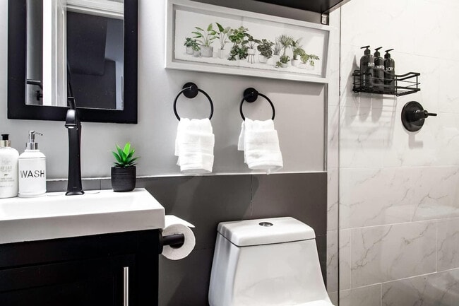 Photo - 1429 New Jersey Ave NW Unit ID1039044P