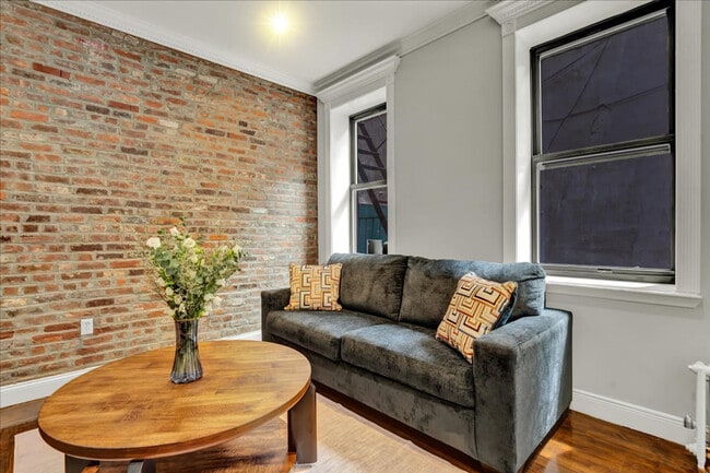 Photo - 346 E 18th St Unit ID1254596P