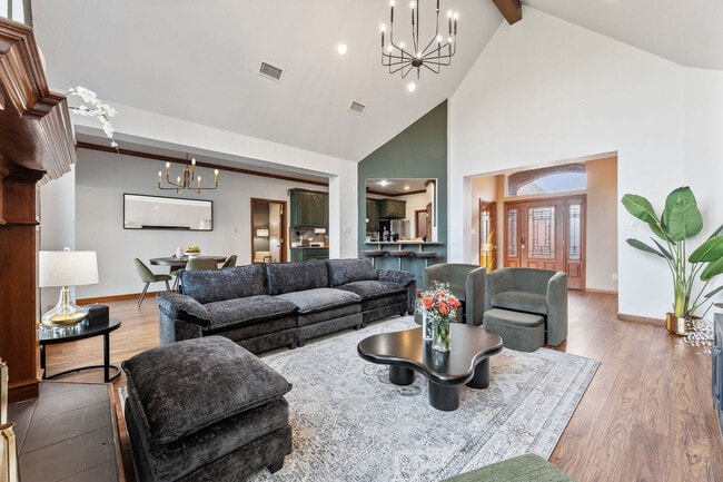 Building Photo - 7724 Golfhill Dr Unit SI ID1514820P