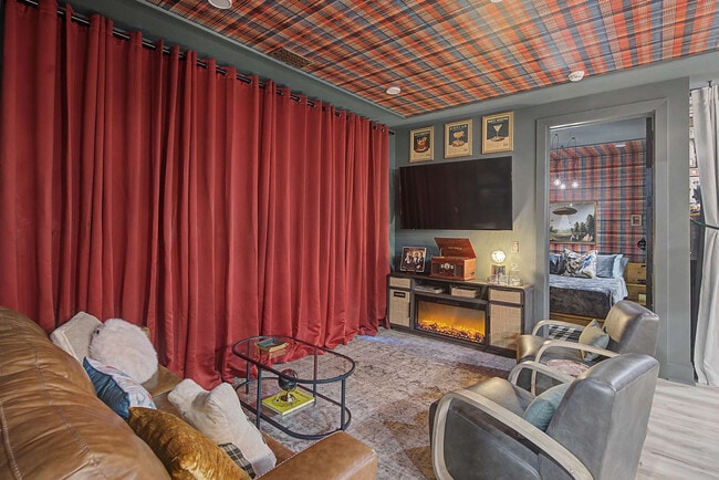 Photo - 245 Hermitage Ave Unit SI ID1261721P