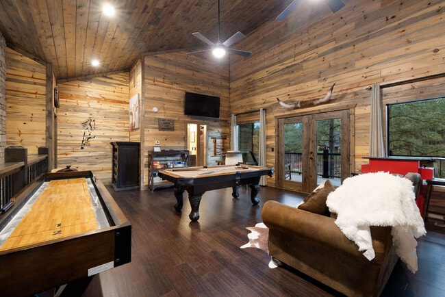 Building Photo - 222 Lost Creek Trl Unit ID1318702P