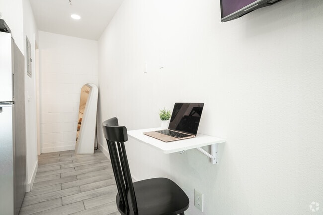 1BR, 1BA - 252SF - Dining Area - McAllen Apartments